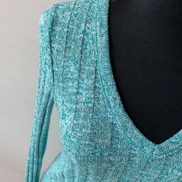 Topshop V-neck Sweater - Picture 3 of 9